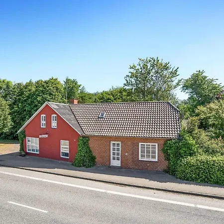 度假居 5 Bedroom Stunning In Bredebro